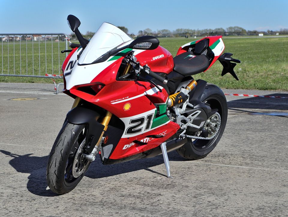 Ducati Panigale V2 2019 fotoğraf 1
