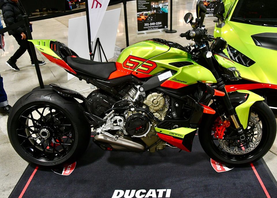 Ducati Streetfighter V4 Special Edition 2022 fotoğraf 2