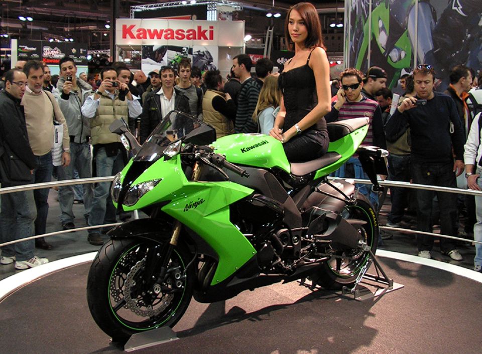 Kawasaki Ninja ZX-10R 2023 fotoğraf 1