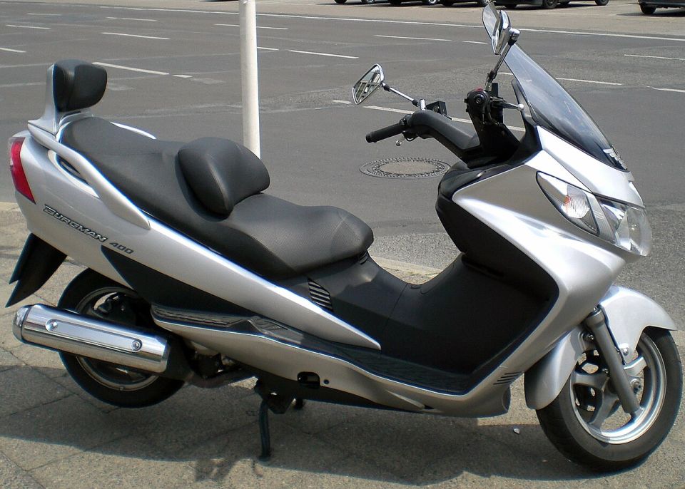Suzuki Burgman 400 Sport 2023 fotoğraf 2