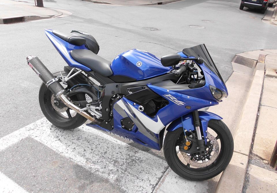 Yamaha YZF-R6 2015 fotoğraf 1